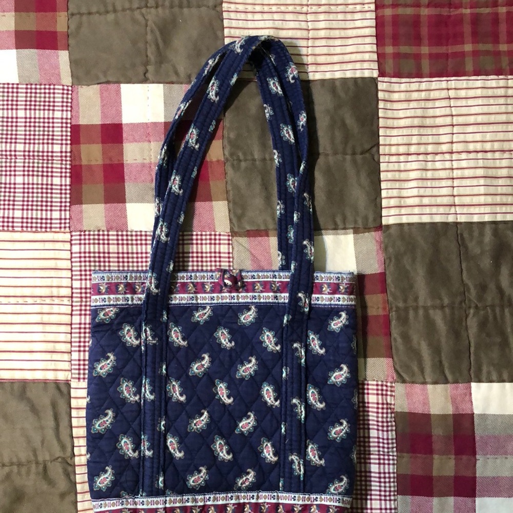 Vera Bradley quilted bag